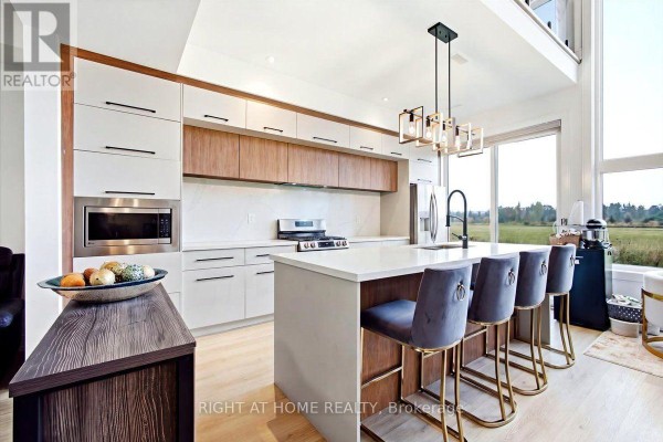 Kitchen - 3717 Quayside Drive, Severn, ON L3V8M9 Photo 5