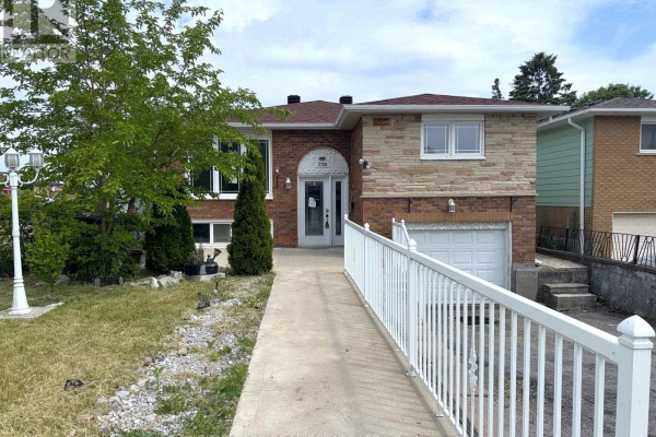 Bedroom - 3720 Brandon Gate Drive, Mississauga, ON L4T3M8 Photo 3