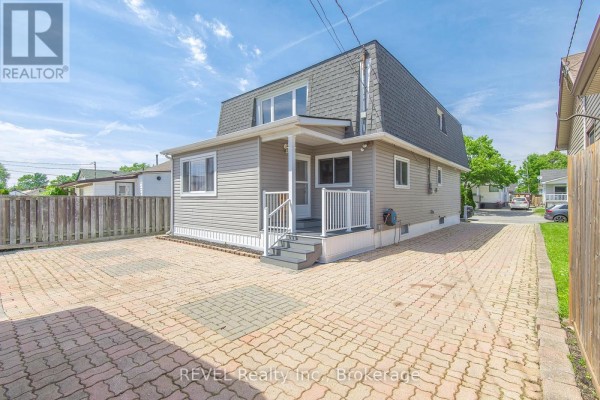 Family room - 373 Hennepin Avenue, Welland, ON L3B4T4 Photo 4
