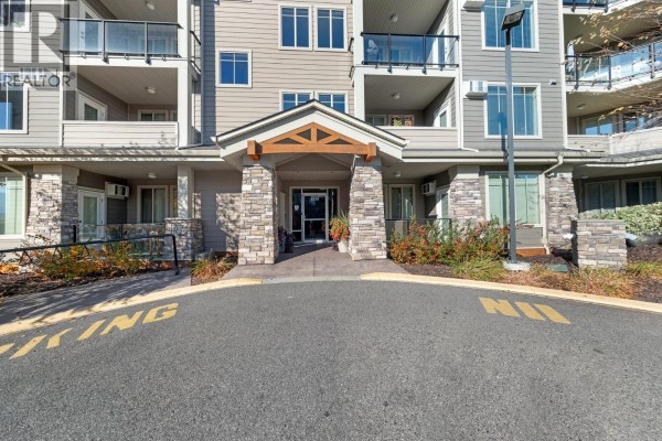 Den - 3731 Casorso Road Unit# 106, Kelowna, BC V1W5E9 Photo 3