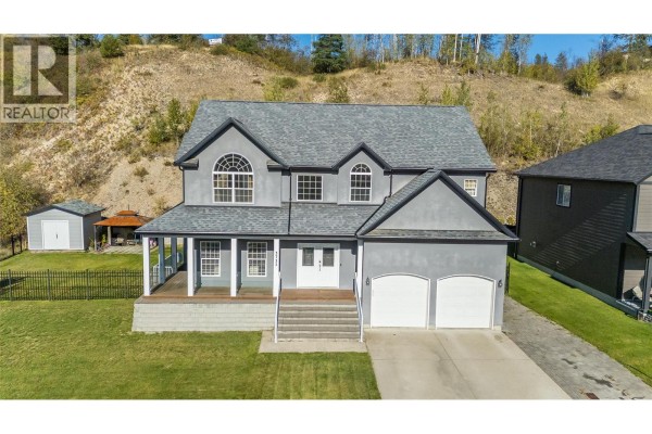 4pc Bathroom - 3732 5th Avenue, Castlegar, BC V1N4Y4 Photo 2