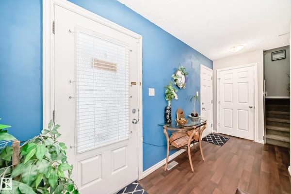 Primary Bedroom - 3734 9 St Nw, Edmonton, AB T6T0S2 Photo 4