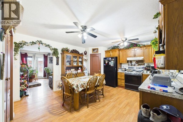 2pc Bathroom - 37342 Waskasoo Avenue, Rural Red Deer County, AB T4E2H2 Photo 5