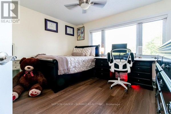 Bedroom 4 - 3739 St. Laurent Court, Mississauga, ON L5L4T3 Photo 2