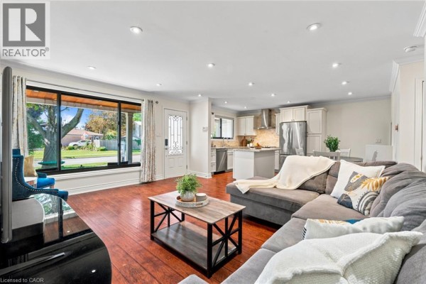 374 Bartley Bull Parkway, Brampton, ON, photo 2