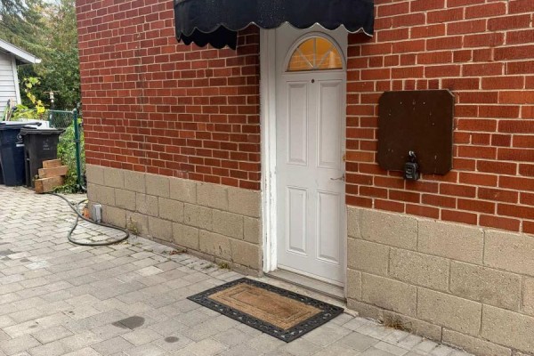 374 Horsham Avenue, Toronto, ON M2R1G9 Photo 3