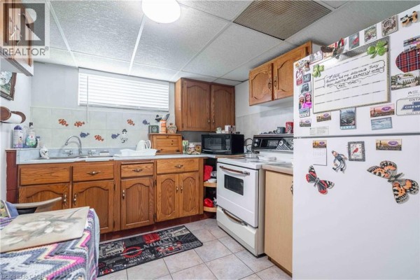 374 Upper Wentworth Street, Hamilton, ON, photo 2