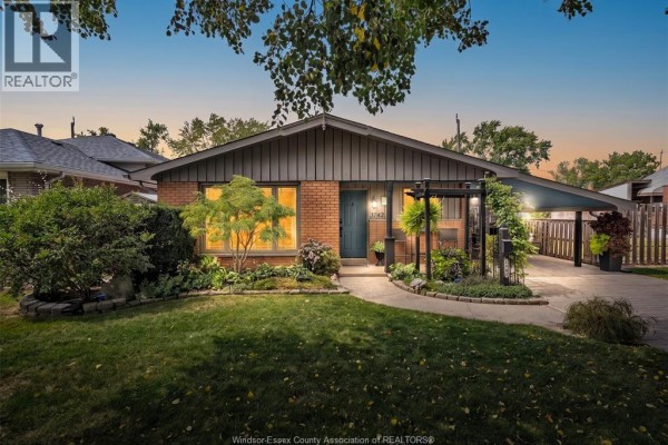 3742 Myrtle Avenue, Windsor