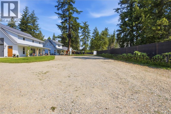 Partial bathroom - 3747 Hilliam Road, Scotch Creek, BC V0E1M5 Photo 4