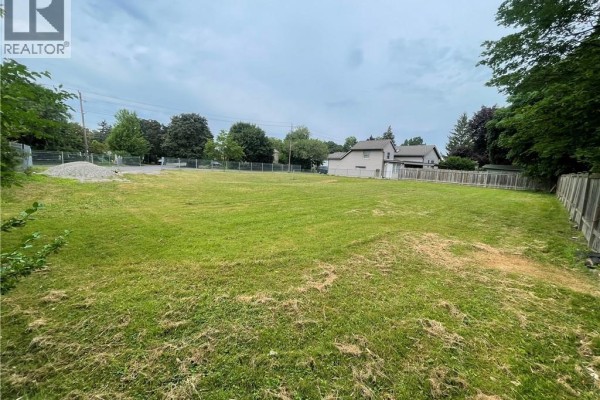 374b Linwell Road, St  Catharines, ON L2M2P2 Photo 4