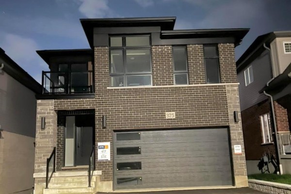 375 Chokecherry Crescent, Waterloo, ON, photo 2