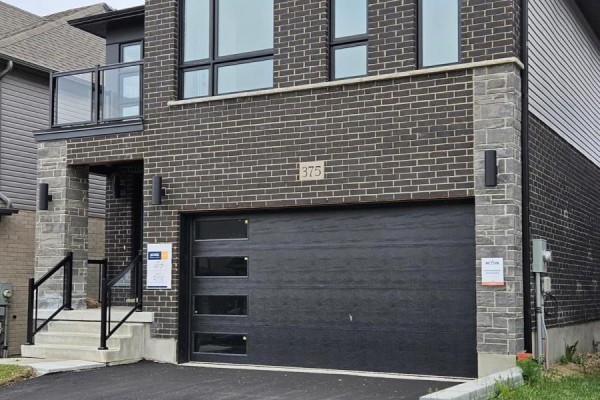 375 Chokecherry Crescent, Waterloo, ON, photo 3