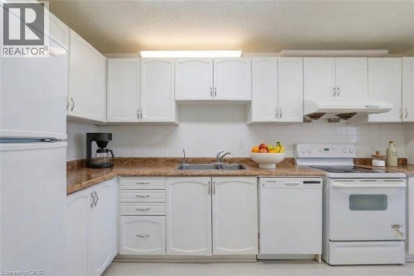 Primary Bedroom - 375 N King Street N Unit# 1102, Waterloo, ON N2J4L6 Photo 5