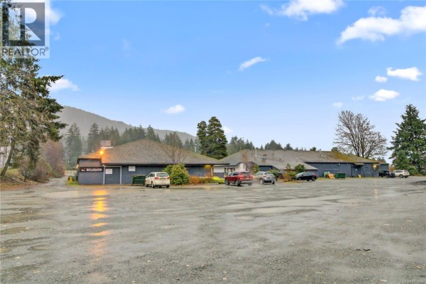 375 Nimpkish Dr, Gold River, BC V0P1G0 Photo 5
