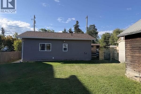 Primary Bedroom - 375 W Stewart Street, Vanderhoof, BC V0J3A0 Photo 3