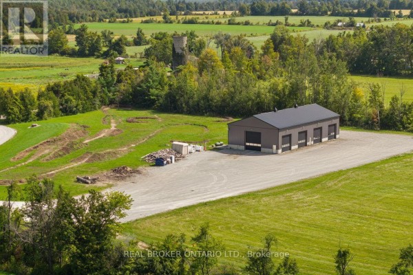 3750 10 Line N, Oro Medonte, ON L0K1E0 Photo 5