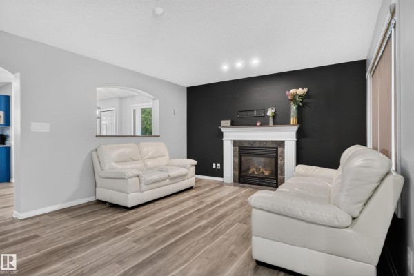 Bedroom 2 - 3755 20 St Nw, Edmonton, AB T6T1R8 Photo 5