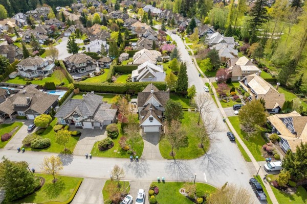 3758 Devonshire Drive, Surrey, BC V3Z0H8 Photo 4