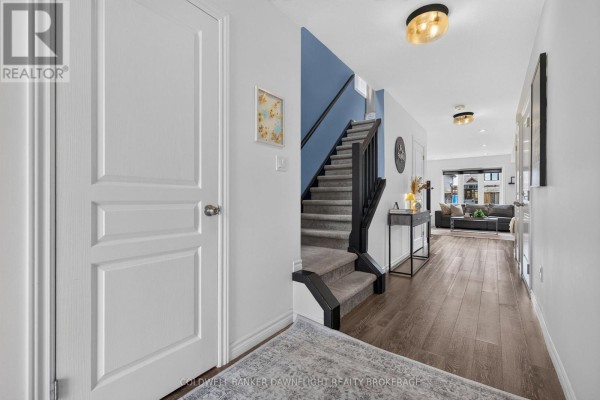 Living room - 376 Beech Street, Lucan Biddulph, ON N0M2J0 Photo 4