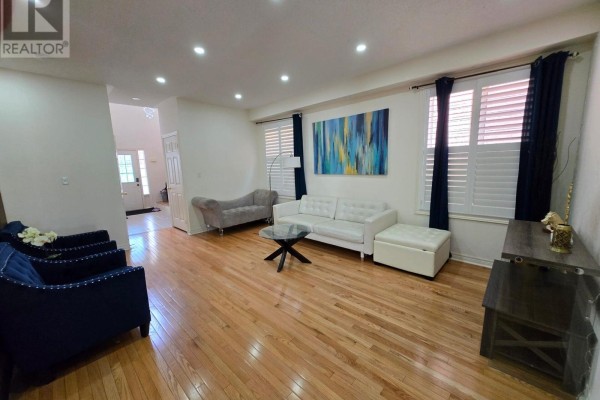 Bedroom - 376 Bessborough Drive, Milton, ON L9T8P6 Photo 4