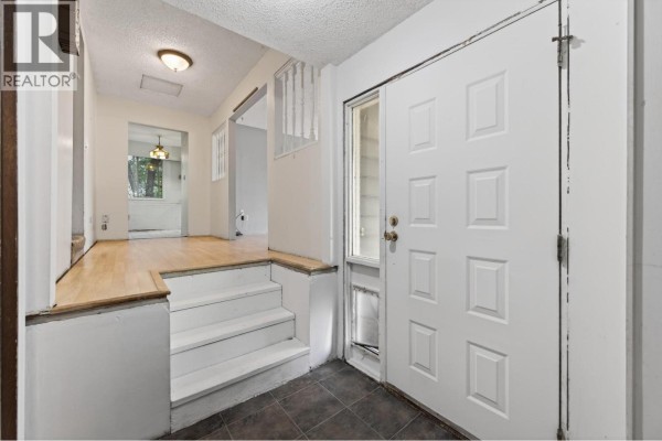 2pc Bathroom - 376 Hollywood Crescent, Lillooet, BC V0K1V0 Photo 5