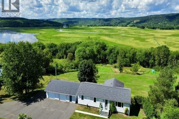 376 Kennebecasis River Road, Hampton