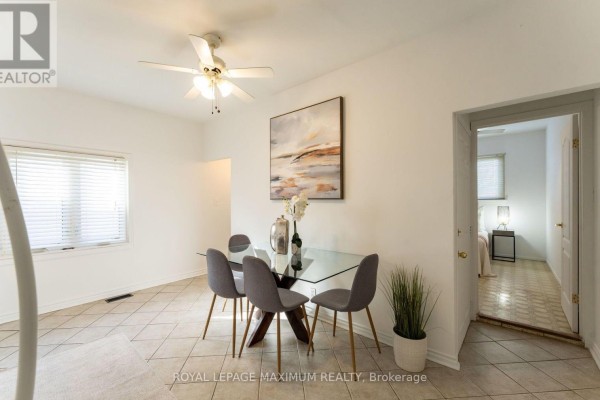 Bedroom 3 - 376 Mc Roberts Avenue, Toronto, ON M6E4R2 Photo 5