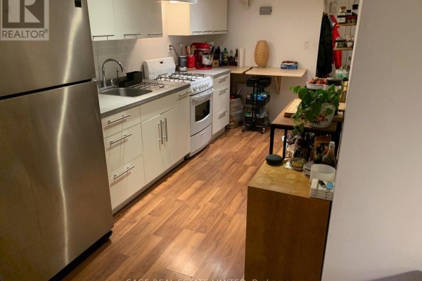 376 Shaw Street, Toronto, ON M6J2X3 Photo 3