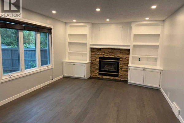 Pantry - 376 Sunlake Road Se, Calgary, AB T2X3H4 Photo 4