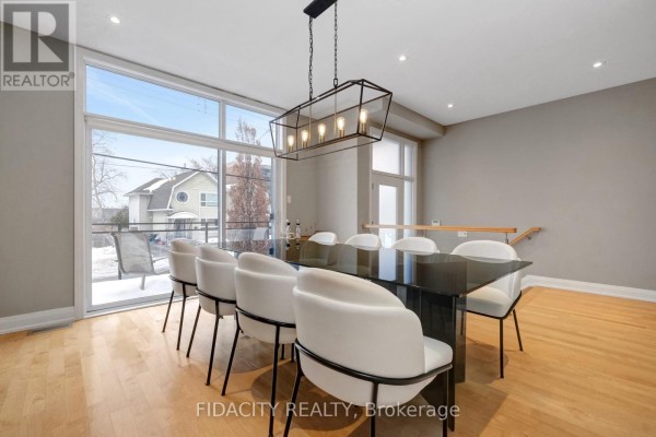 Dining room - 376c Wilmont Avenue, Ottawa, ON K2A0B1 Photo 4