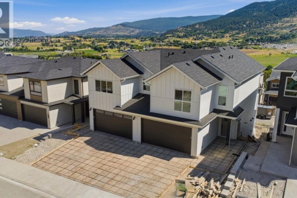 377 Arrowleaf Rise, Coldstream, BC, photo 3
