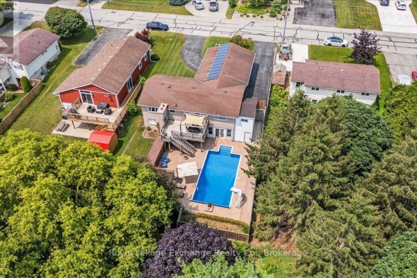 377 Princes Street S, Kincardine, ON, photo 2