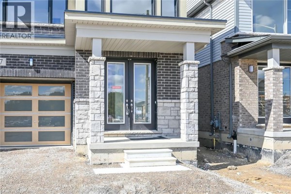 377 Provident Way, Hamilton, ON, photo 3