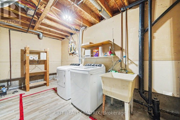 Eating area - 3773 Autumnwood Street, Ottawa, ON K1T2G7 Photo 5