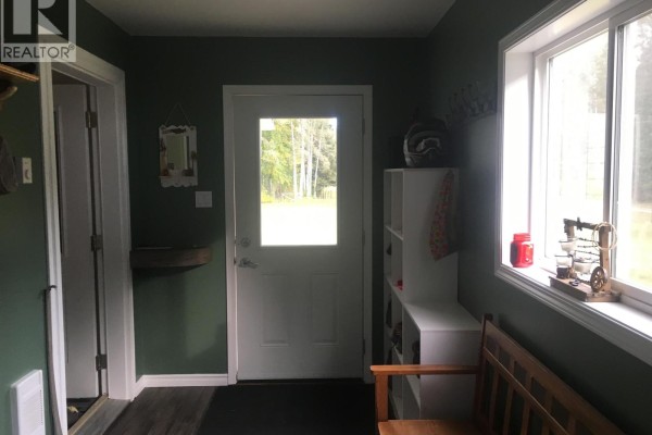 Foyer - 3777 Kispiox Valley Road, Hazelton, BC V0J1Y5 Photo 5