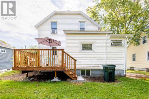 2pc Bathroom - 378 Alexandra Street, Sydney, NS B1S2G4 Photo 5