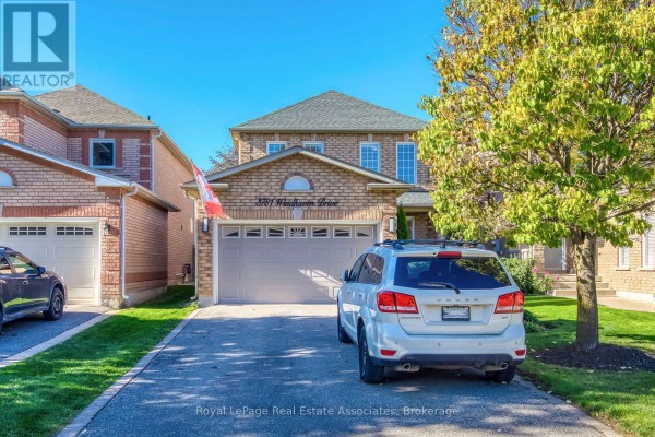3781 Windhaven Drive, Mississauga, ON L5N7V6 Photo 3
