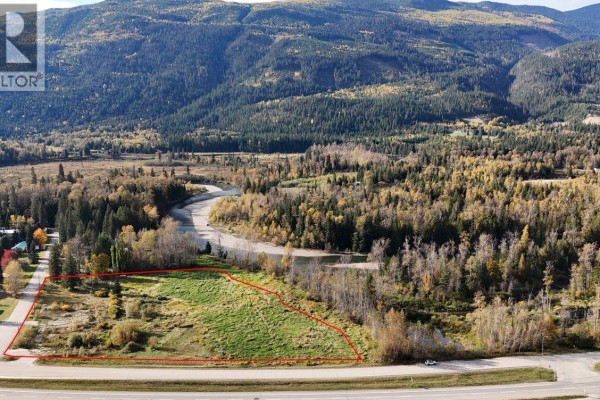 3785 Malakwa Road, Malakwa, BC, photo 2