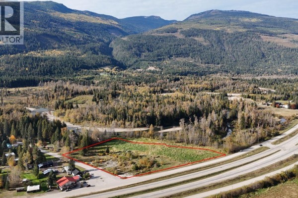 3785 Malakwa Road, Malakwa, BC, photo 3