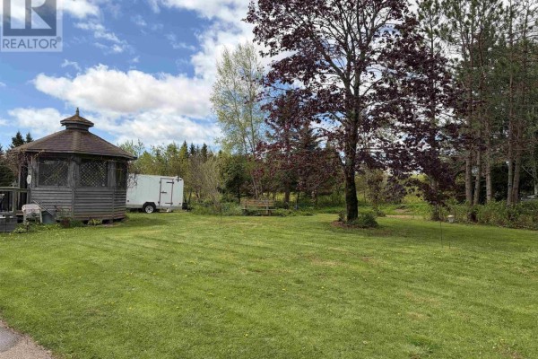 Dining nook - 3786 Highway 4, Lower Debert, NS B0M1G0 Photo 5