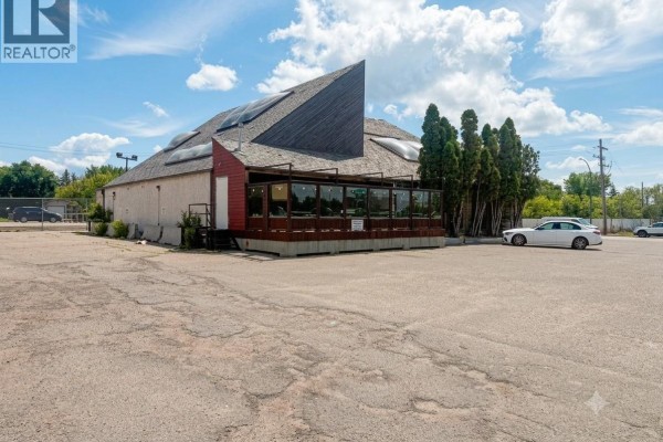 379 Albert Street, Regina, SK S4R2N6 Photo 2