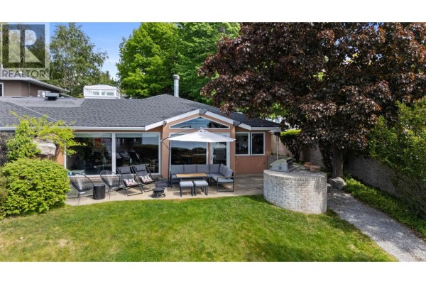 4pc Ensuite bath - 379 Collett Road Unit# 1, Kelowna, BC V1W3A3 Photo 4