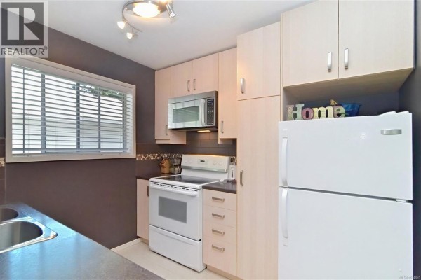 Bedroom - 379 Kislingbury Lane, View Royal, BC V9B5R2 Photo 5
