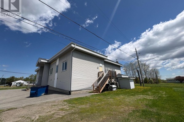 379 Lakeview Avenue, Temiskaming Shores, ON P0J1R0 Photo 4