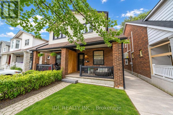 379 Scarborough Road, Toronto, ON, photo 3