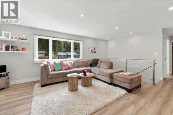 37963 Magnolia Crescent, Squamish, BC V8B0X7 Photo 5