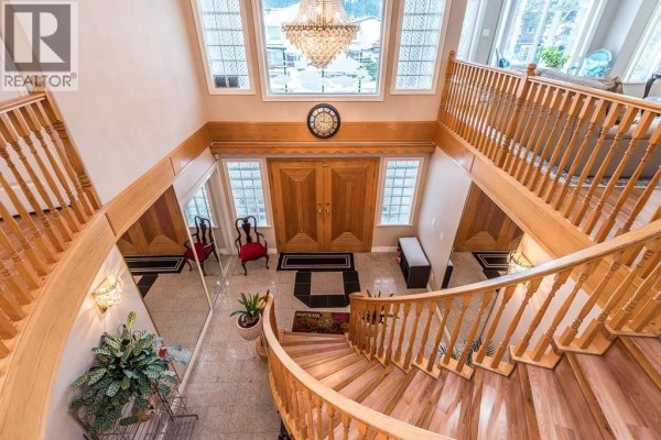 37979 Fifth Avenue, Squamish, BC, photo 3