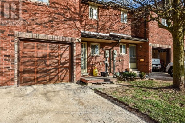 Living room - 38 - 112 Loggers Run, Barrie, ON L4N6X1 Photo 5