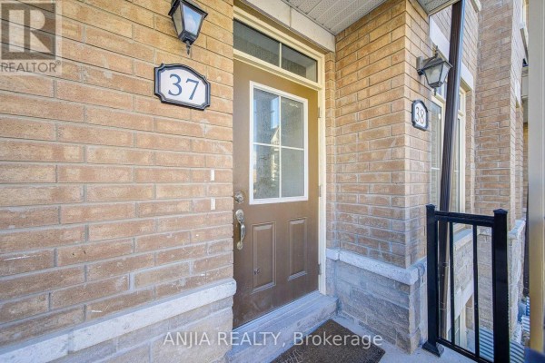 38 - 181 Parktree Drive, Vaughan, ON L6A5B1 Photo 3