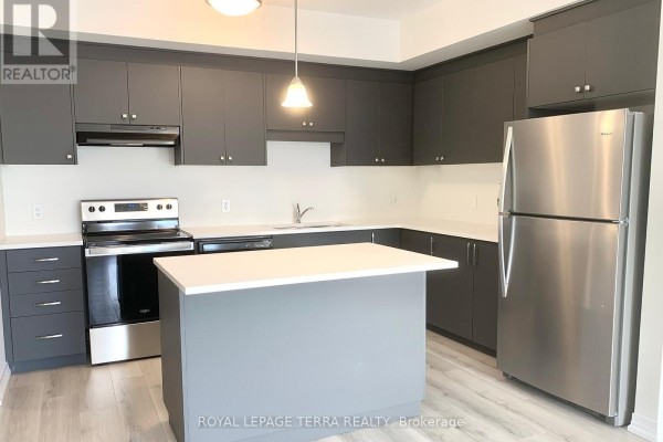 38 - 261 Woodbine Avenue, Kitchener, ON N2R0S7 Photo 4